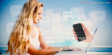 女人使用筆記本電腦的復(fù)合形象