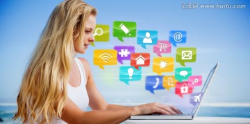 女人使用筆記本電腦的復(fù)合形象