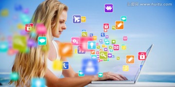女人使用筆記本電腦的復(fù)合形象