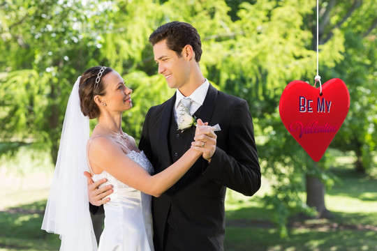 新人穿著結(jié)婚禮服的復合形象