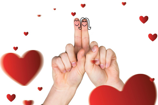 手指交叉像一对夫妇的心