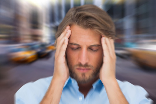 男人頭痛的復(fù)合形象