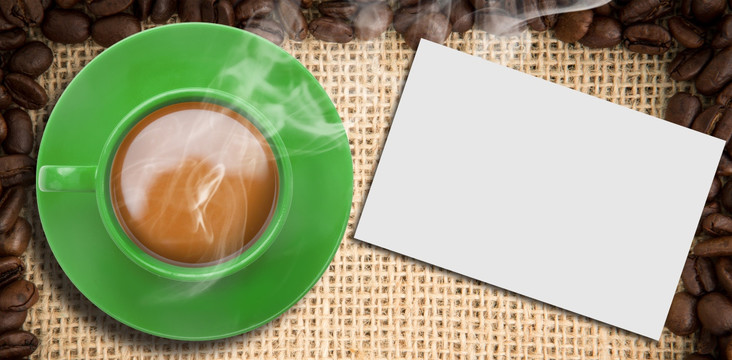 绿色咖啡杯的复合形象