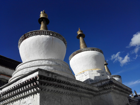 扎什伦布寺白塔