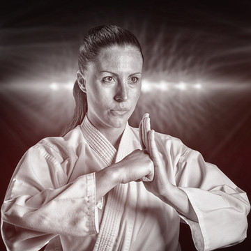 練著武術(shù)的女運動員