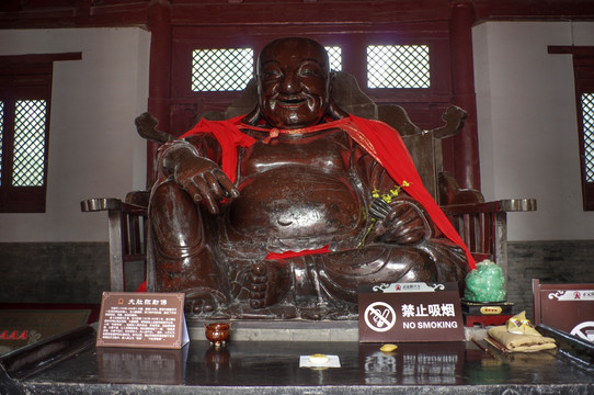 隆兴寺弥勒佛