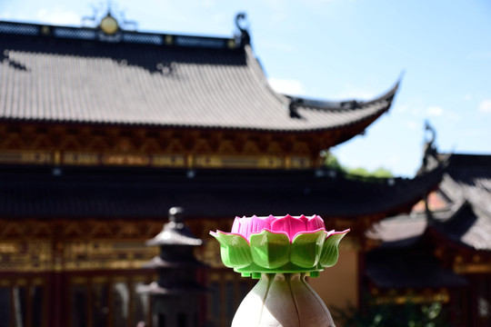 佛寺 莲花柱