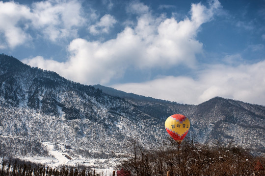 西岭雪山滑雪场