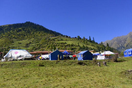 达古藏寨 民居及帐篷