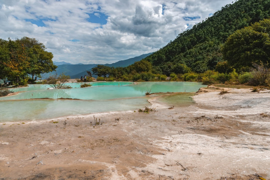 香格里拉白水台