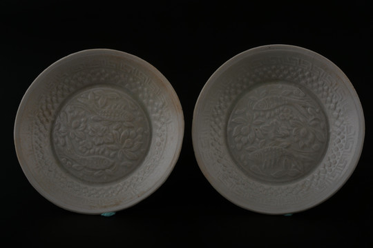 宋瓷 双鱼白釉碗