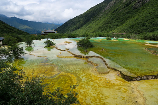 黄龙五彩池 黄龙风景区