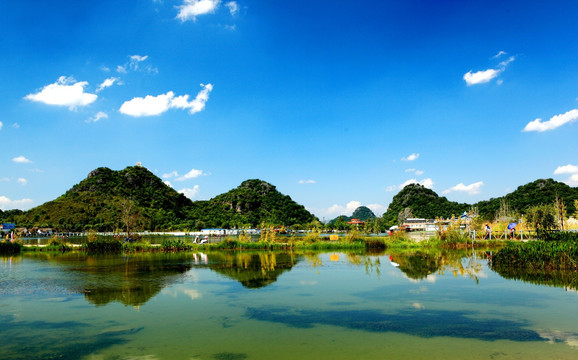 云南普者黑风光湖景