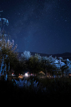 泸沽湖的夜空