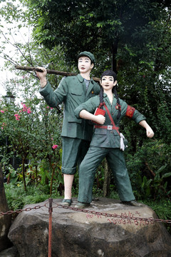 红卫兵雕塑
