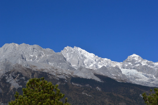 雪山