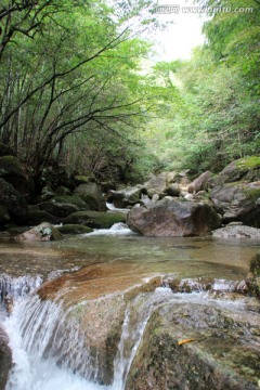 山泉