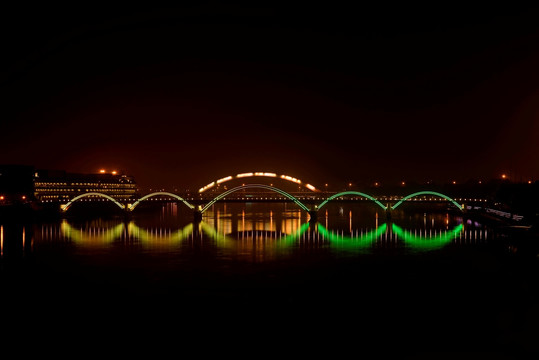 金华金虹桥夜景 黄色 绿色