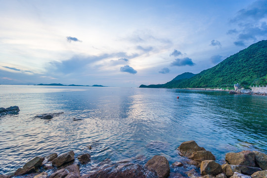 海湾 礁石 日出