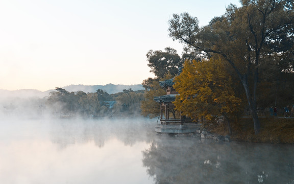 承德避暑山庄秋色