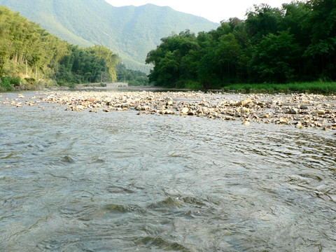 山区河滩