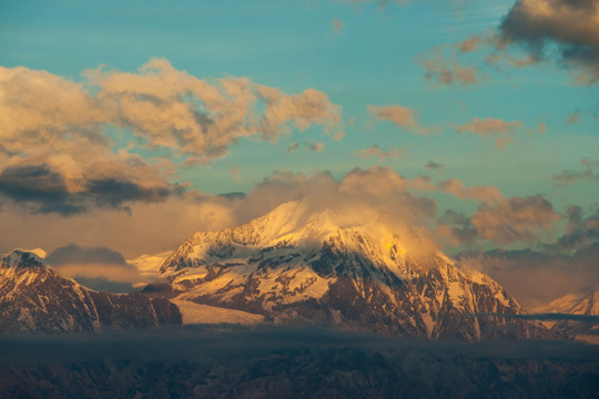 牛背山