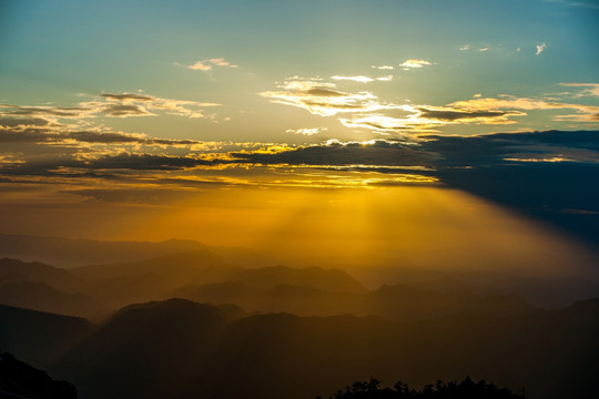 牛背山