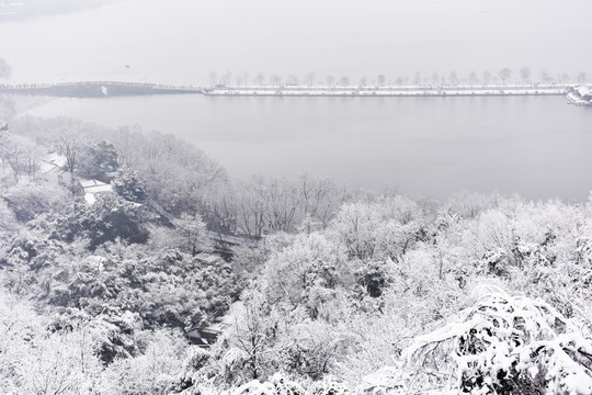 杭州 西湖雪景 保叔塔