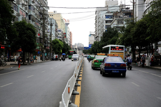 城市街道 交通 建筑 风景