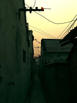 小巷夕阳