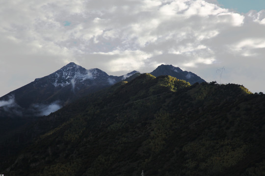 云海 高山丘壑