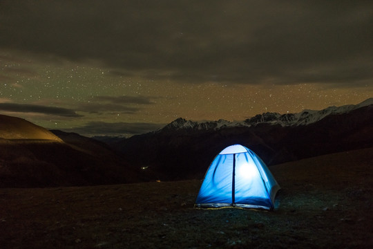 雪山 星空 繁星满天 星河灿烂