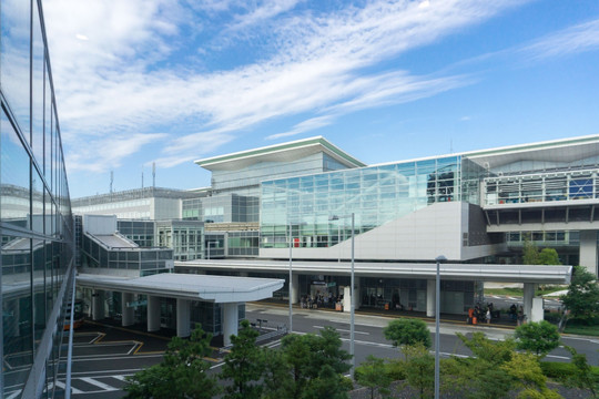 玻璃钢架建筑 羽田机场航站楼