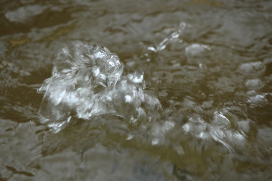 喷泉水花 水 水珠 喷水 晶莹