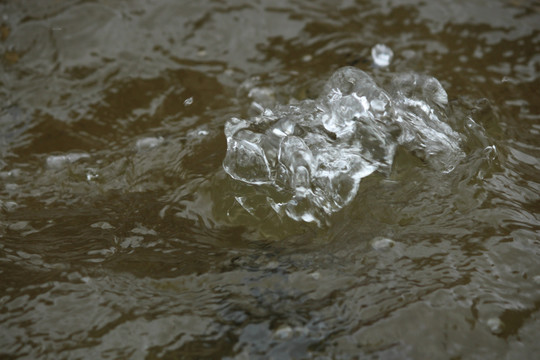 喷泉水花 水 水珠 喷水 晶莹