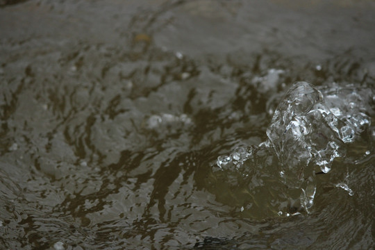 喷泉水花 水 水珠 喷水 晶莹