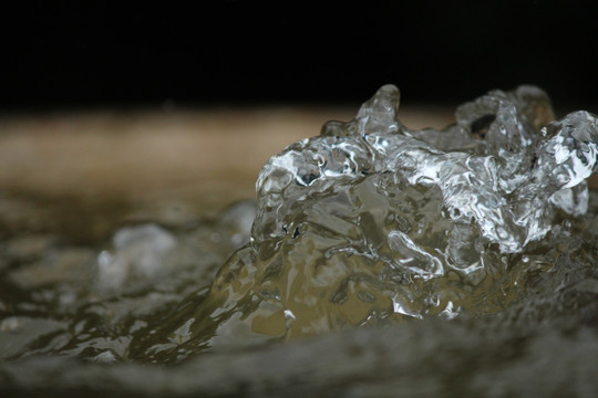 喷泉水花 水 水珠 喷水 晶莹