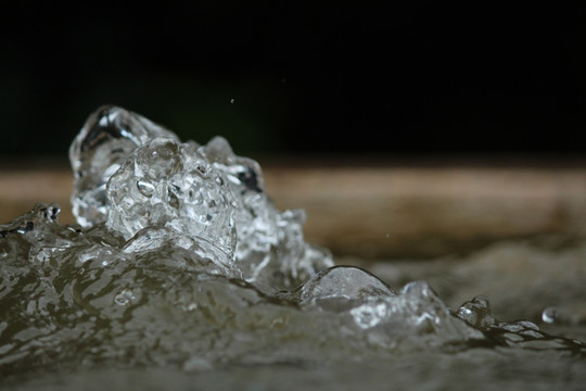 喷泉水花 水 水珠 喷水 晶莹