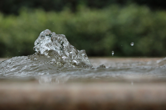 喷泉水花 水 水珠 喷水 晶莹