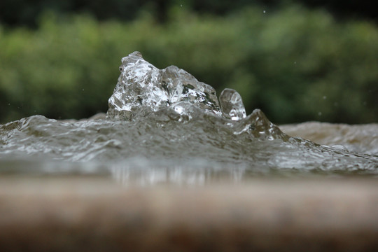 喷泉水花 水 水珠 喷水 晶莹