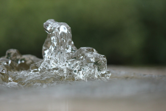 喷泉水花 水 水珠 喷水 晶莹