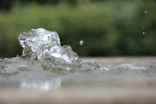 喷泉水花 水 水珠 喷水 晶莹