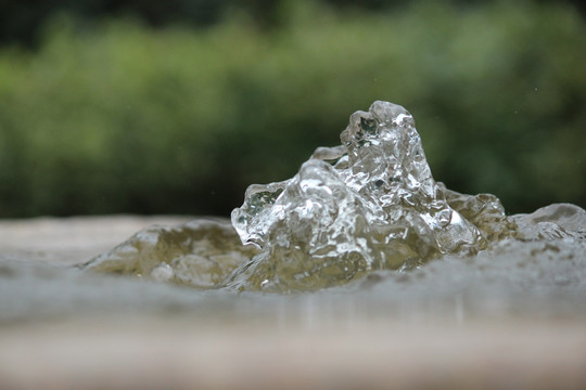 喷泉水花 水 水珠 喷水 晶莹