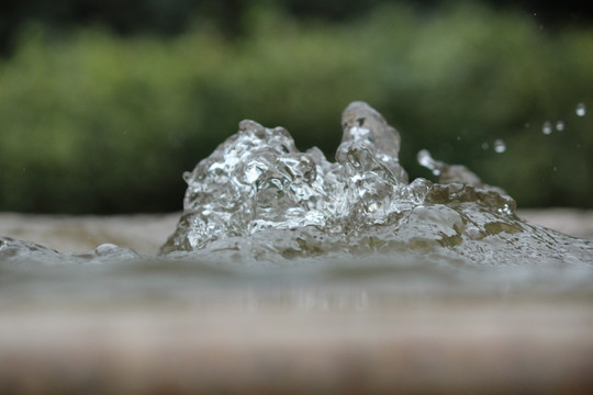 喷泉水花 水 水珠 喷水 晶莹