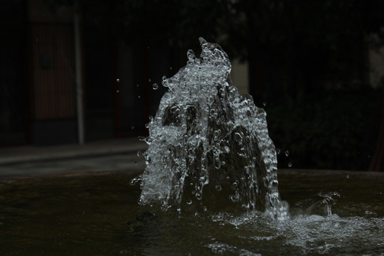 喷泉水花 水 水珠 喷水 晶莹