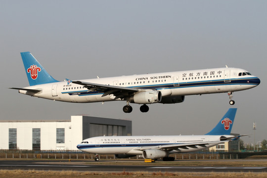南航飞机在北京首都机场