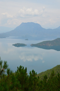 湖光山色