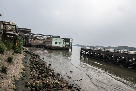 城市污染雾霾天气