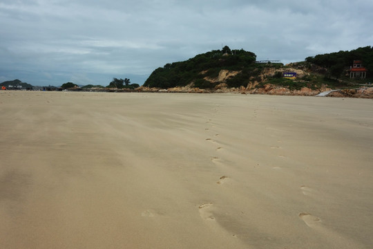 海滩足迹