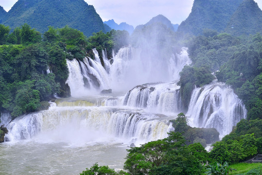 瀑布风景